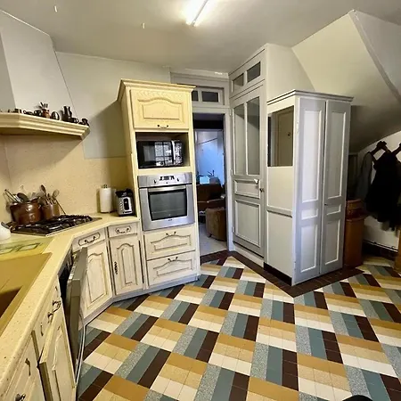 度假居 Maison Familiale De A *