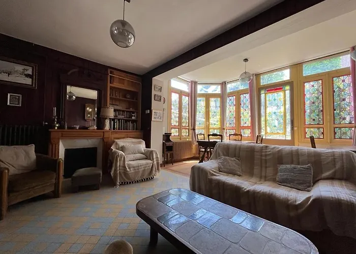 Maison Familiale De A